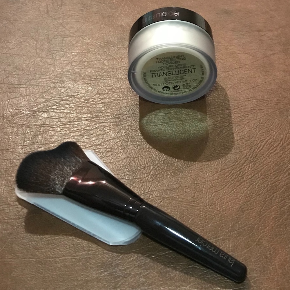 Laura Mercier Translucent setting powder and Brush